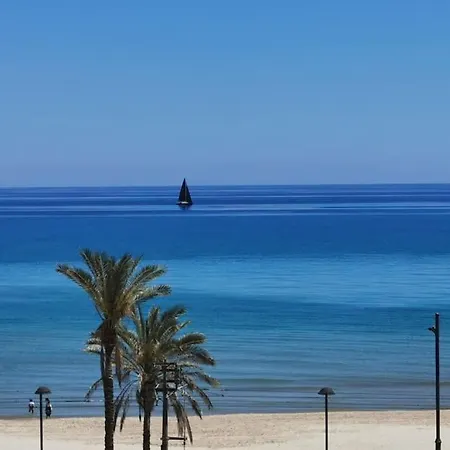 Lujoso En Primera Linea De Playa Alicante